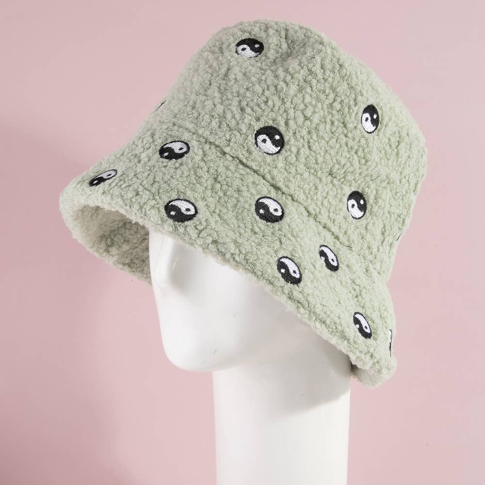 Yin Yang Patch Sherpa Teddy Bucket Hat