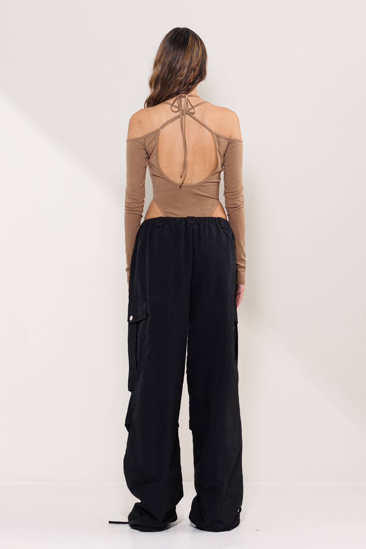 Diamond mesh details and strappy long sleeves bodysuit