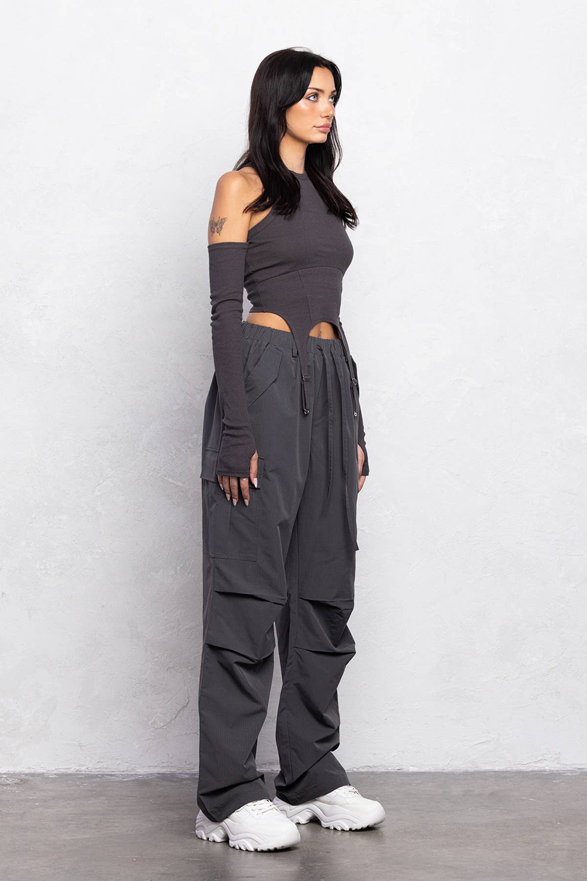 Ribbed buckle detail cami top w/ attached sleeves